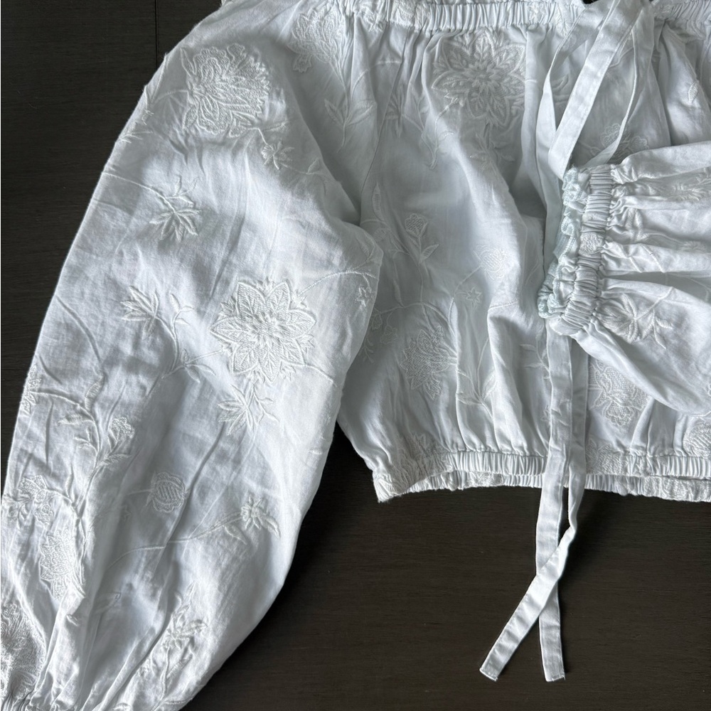 INTERMIX COLD SHOULDER TOP S - Picture 6 of 10